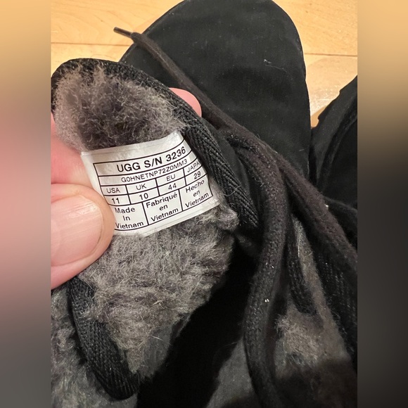 UGG Men's Neumel Boot Black Size 11 - Picture 6 of 9